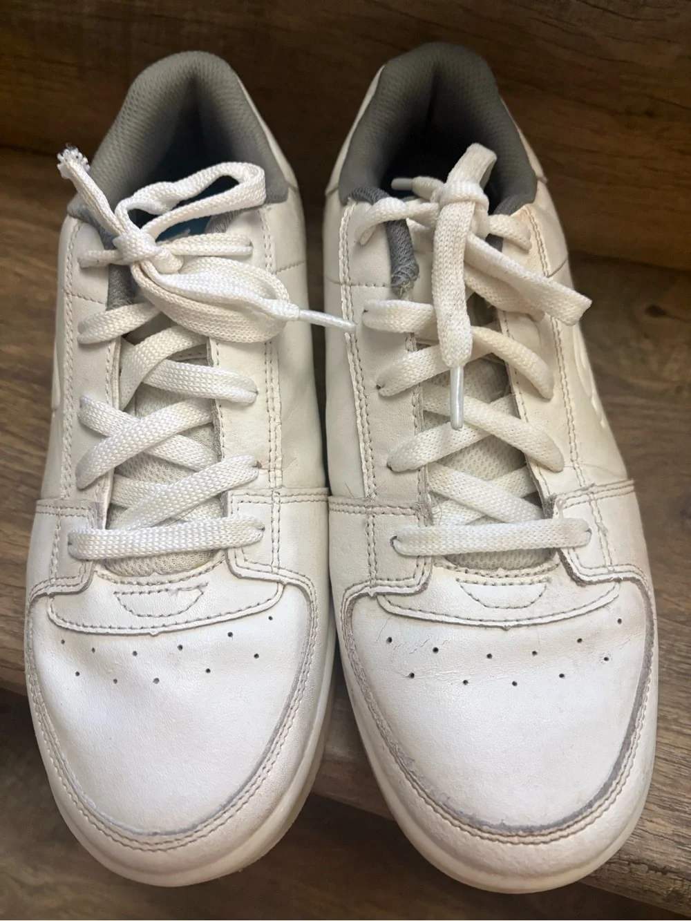 Skechers White Low-Top Sneakers